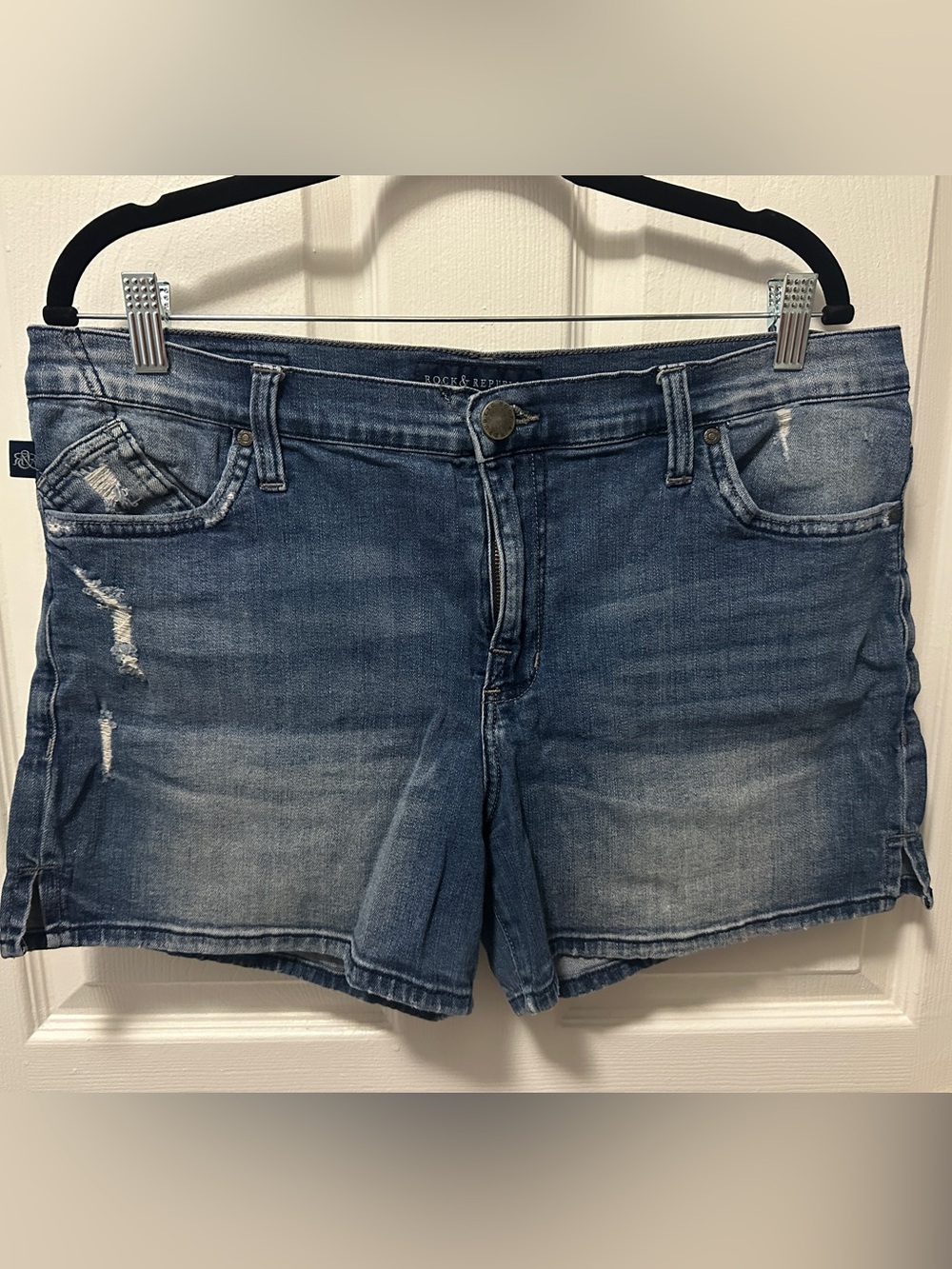Women’s Rock & Republic Light Blue Denim Jeans